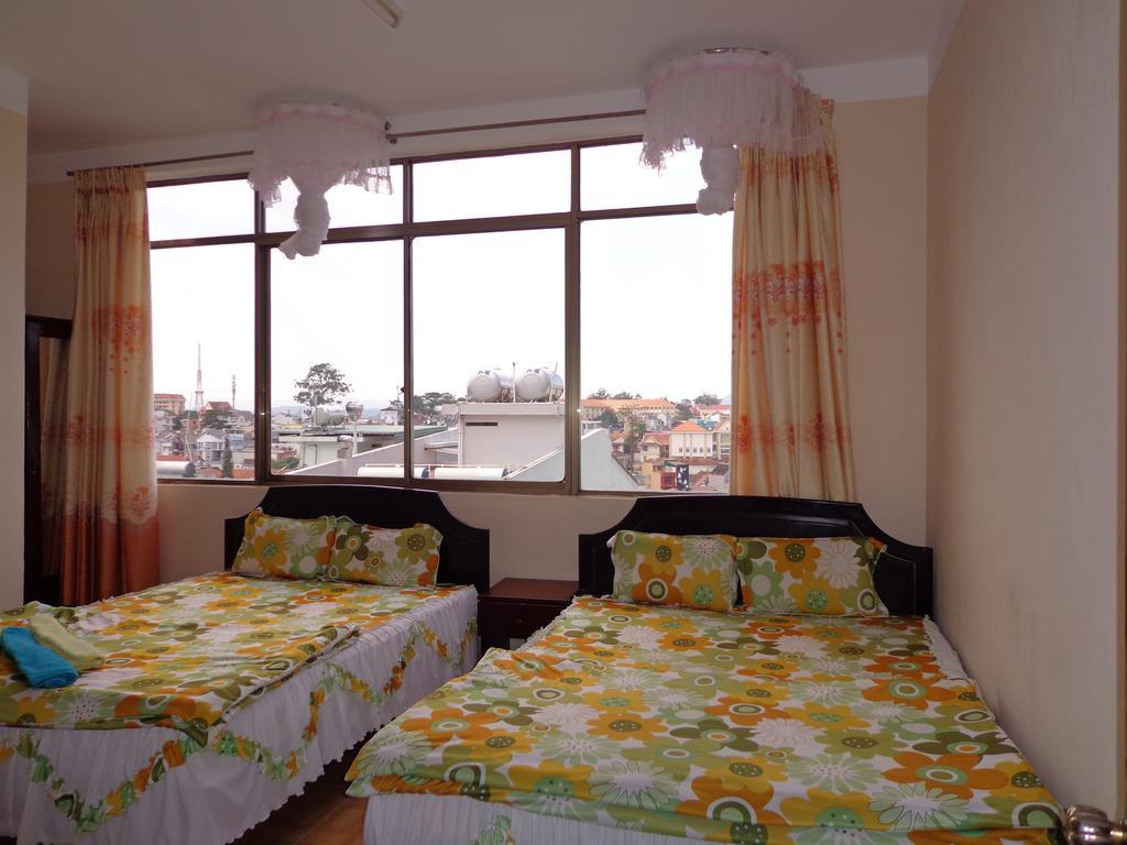 Phuong Tung Hotel Да Лат Екстериор снимка