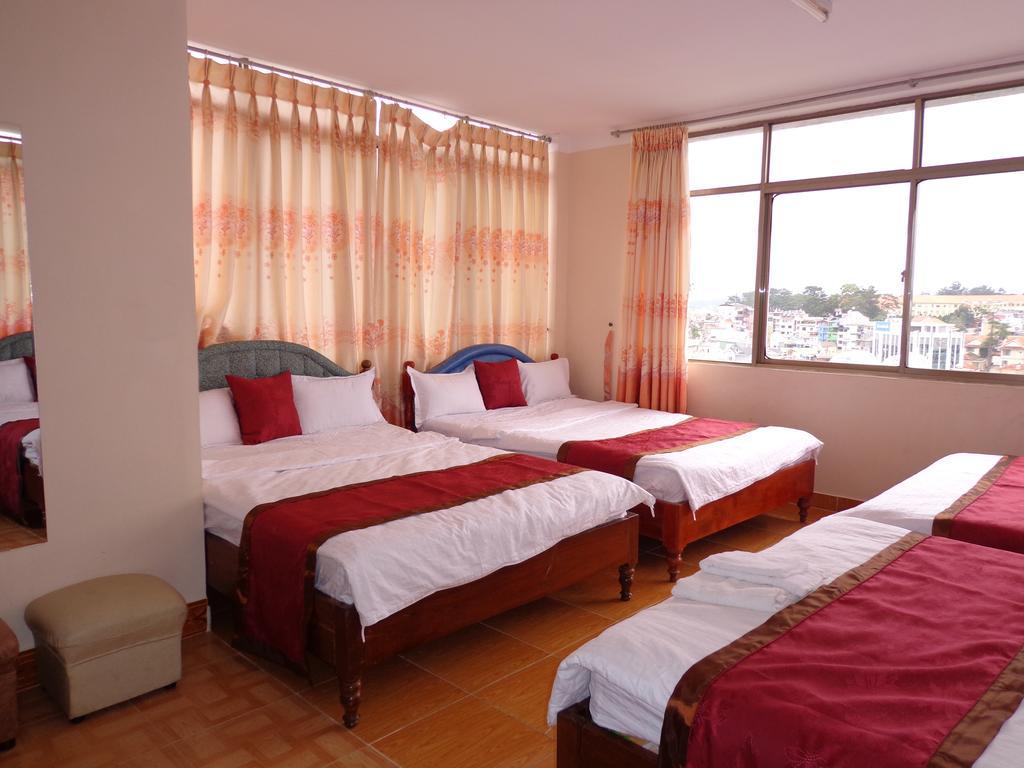 Phuong Tung Hotel Да Лат Екстериор снимка