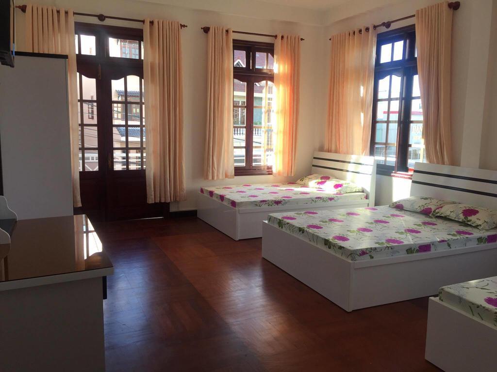 Phuong Tung Hotel Да Лат Екстериор снимка
